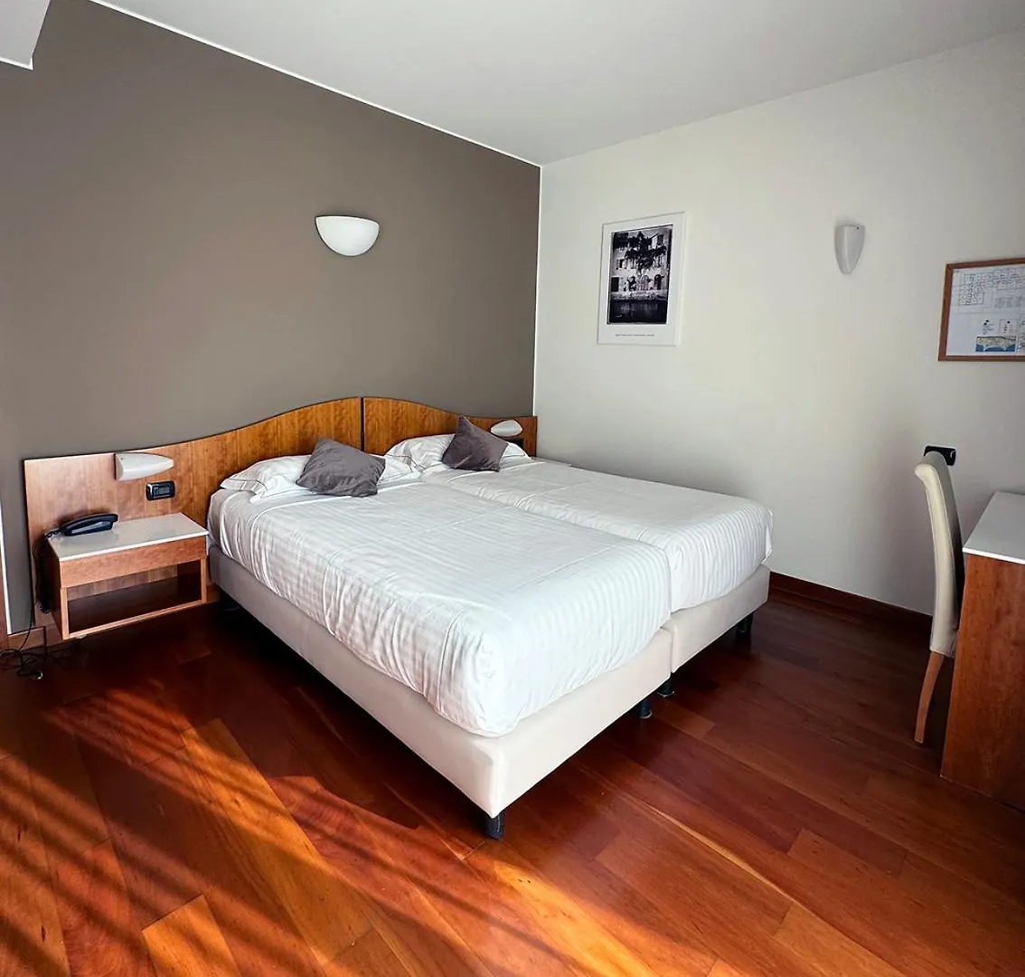 Hotel Villa Letizia Bardolino 3*,