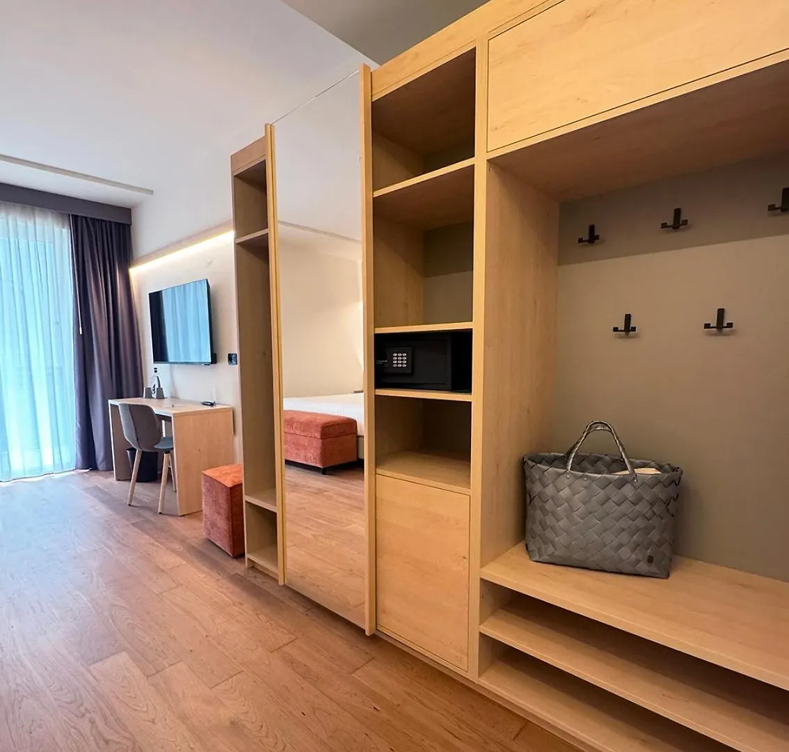 Hotel Villa Letizia 3*, Bardolino Italy