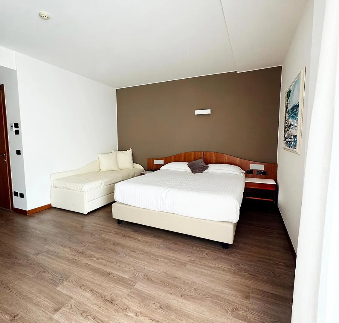 Hotel Villa Letizia 3*, Bardolino Italy